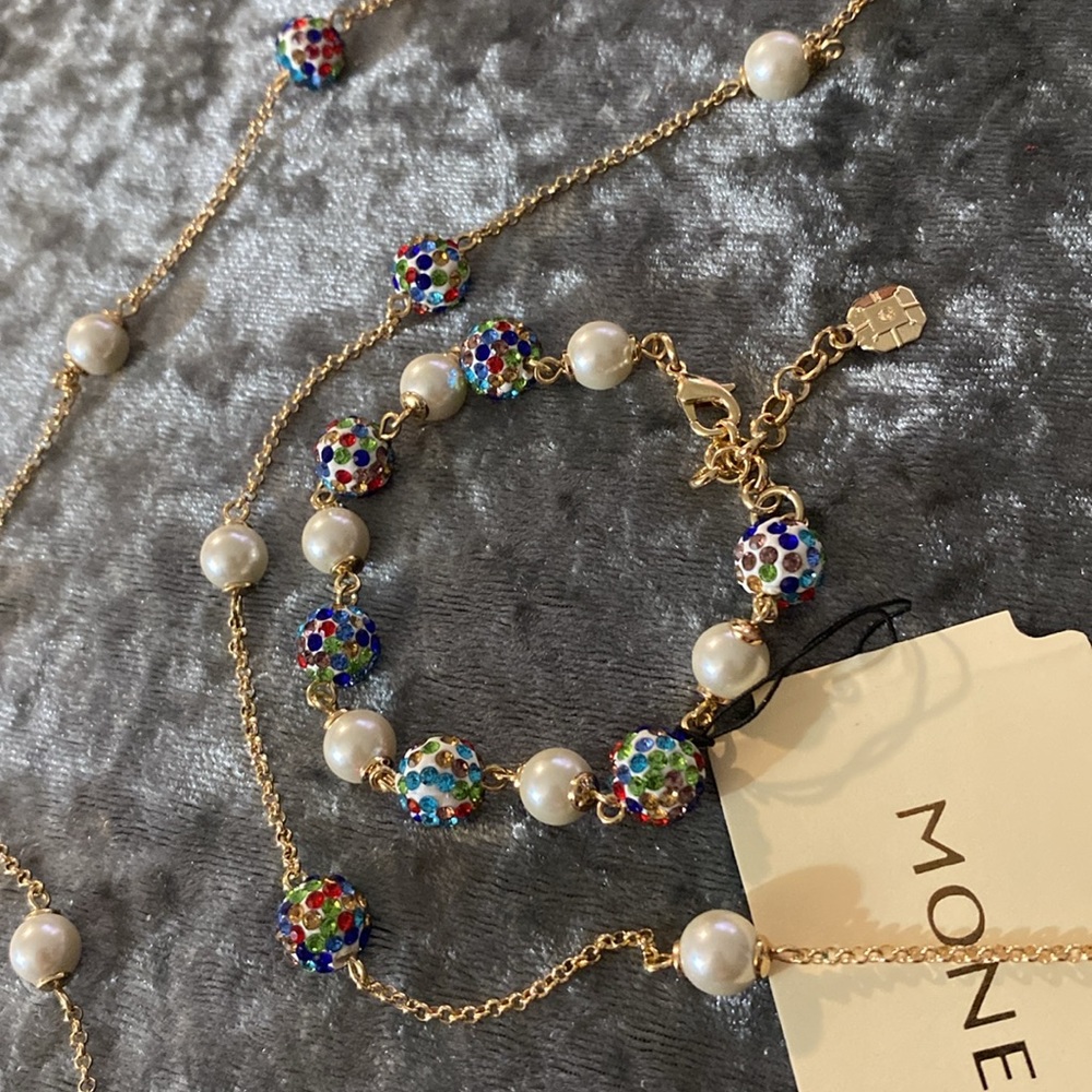 NWT!! RARE MONET PEARL JUBILEE NECKLACE AND BRACELET SET!!